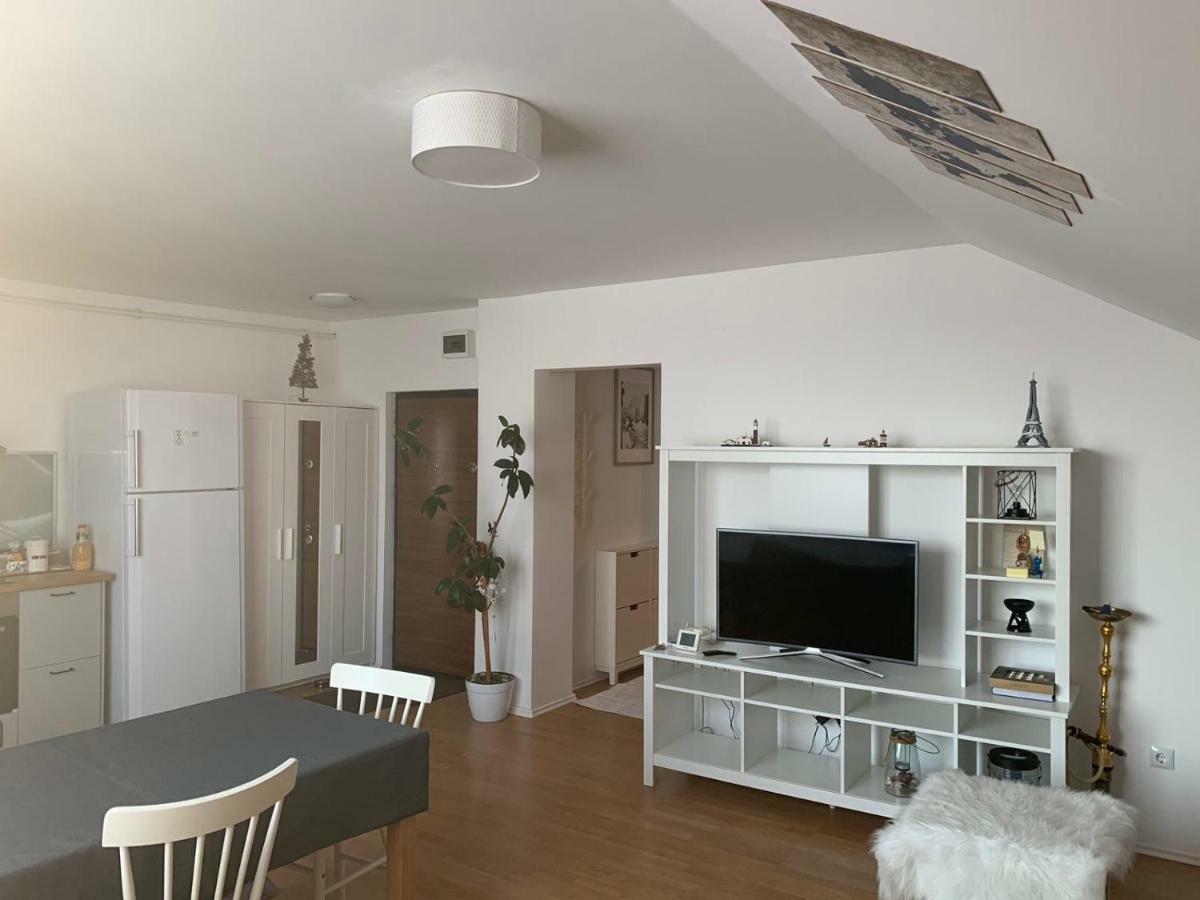 Skylight Loft *